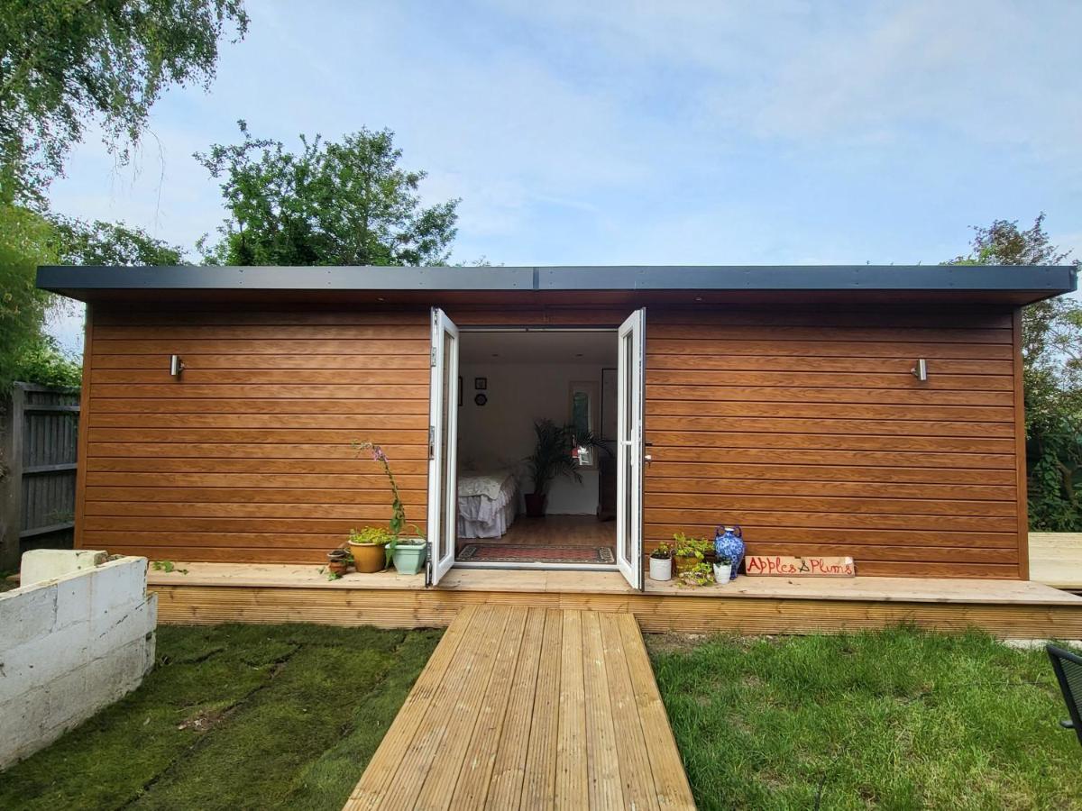 The Apple And Plum Cottage Studio Apartment New Reading Exterior photo